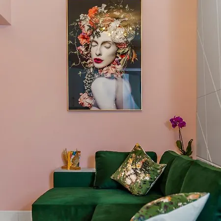 Del Mar Mamaia-vega Studio Apartment
